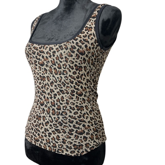 Leopard Print Fleece Lined Women’s Tank Top - Picture 2 of 9
